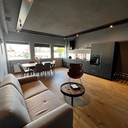 Tb Apartment Акурейрі Екстер'єр фото