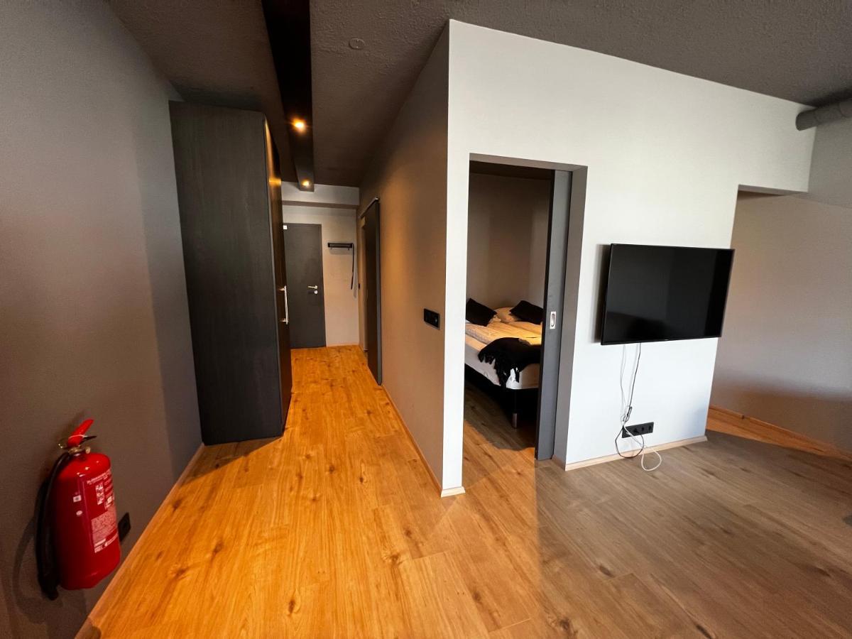 Tb Apartment Акурейрі Екстер'єр фото